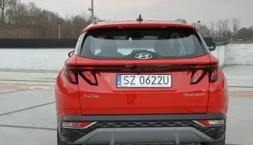 HYUNDAI Tucson 