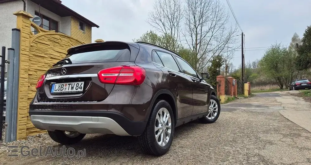 MERCEDES-BENZ GLA 180 (CDI) d Urban