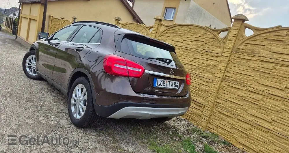 MERCEDES-BENZ GLA 180 (CDI) d Urban