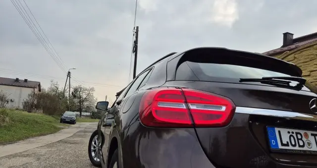 MERCEDES-BENZ GLA 180 (CDI) d Urban
