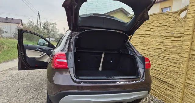 MERCEDES-BENZ GLA 180 (CDI) d Urban