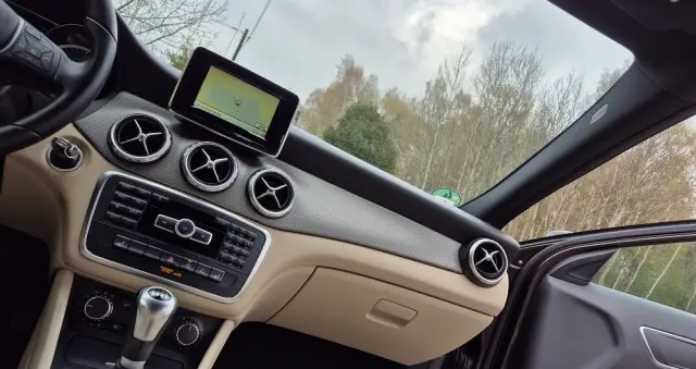 MERCEDES-BENZ GLA 180 (CDI) d Urban