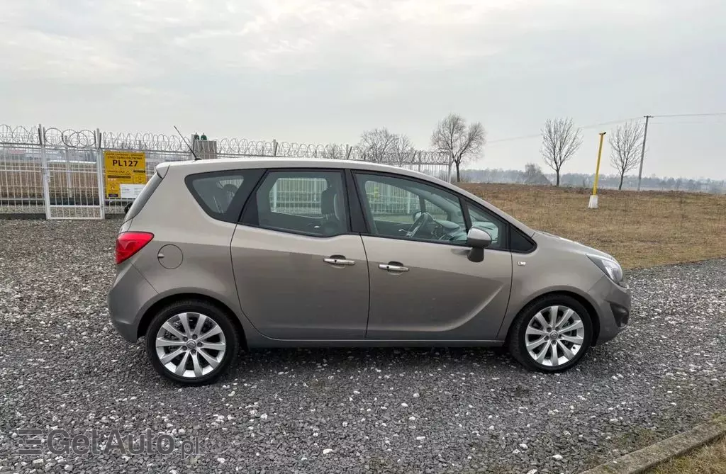 OPEL Meriva 