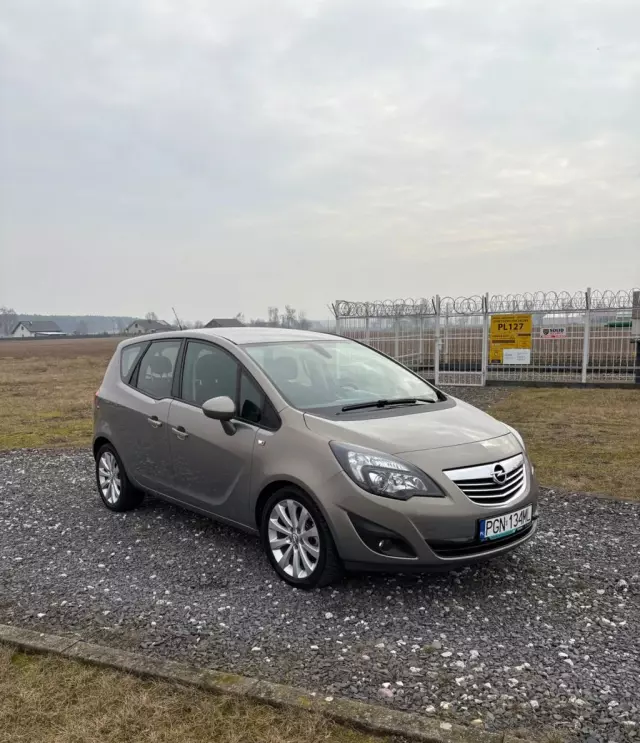 OPEL Meriva 