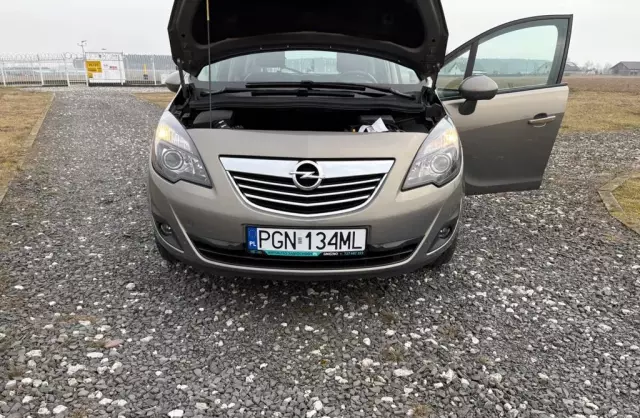 OPEL Meriva 