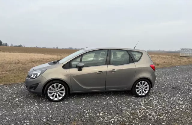 OPEL Meriva 