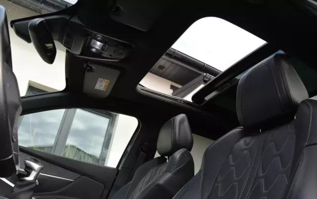 PEUGEOT 3008 HDi 150 Business-Line