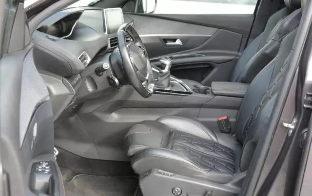 PEUGEOT 3008 HDi 150 Business-Line