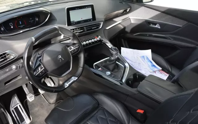 PEUGEOT 3008 HDi 150 Business-Line