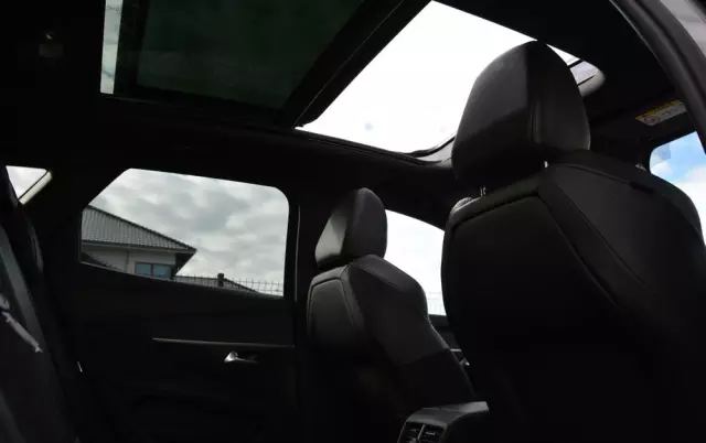 PEUGEOT 3008 HDi 150 Business-Line