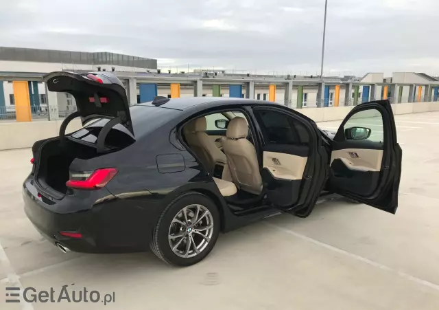 BMW Seria 3 320i GPF Sport Line Shadow sport