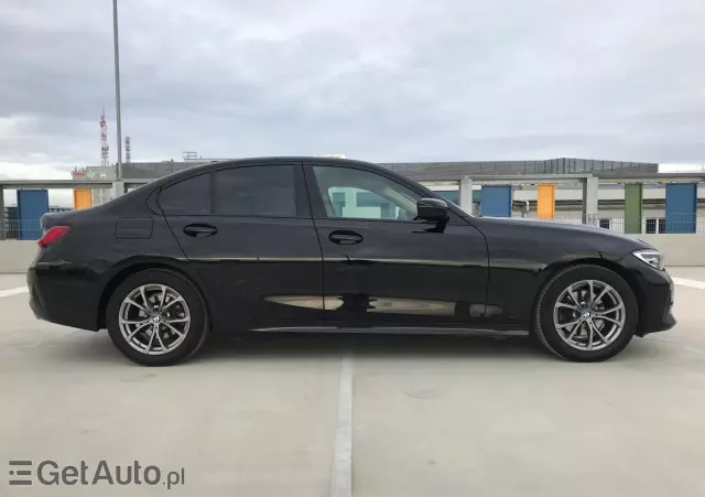 BMW Seria 3 320i GPF Sport Line Shadow sport