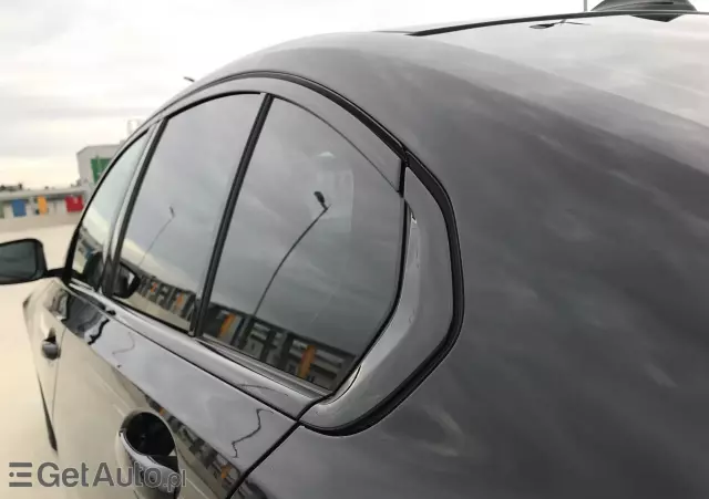 BMW Seria 3 320i GPF Sport Line Shadow sport