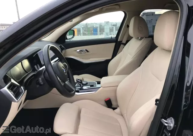 BMW Seria 3 320i GPF Sport Line Shadow sport