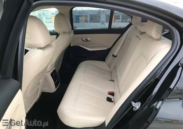 BMW Seria 3 320i GPF Sport Line Shadow sport