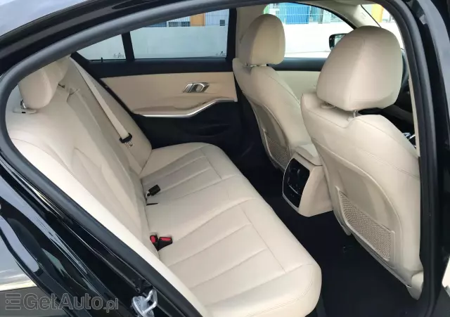 BMW Seria 3 320i GPF Sport Line Shadow sport