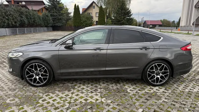 FORD Mondeo Titanium