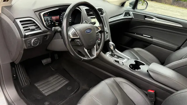 FORD Mondeo Titanium