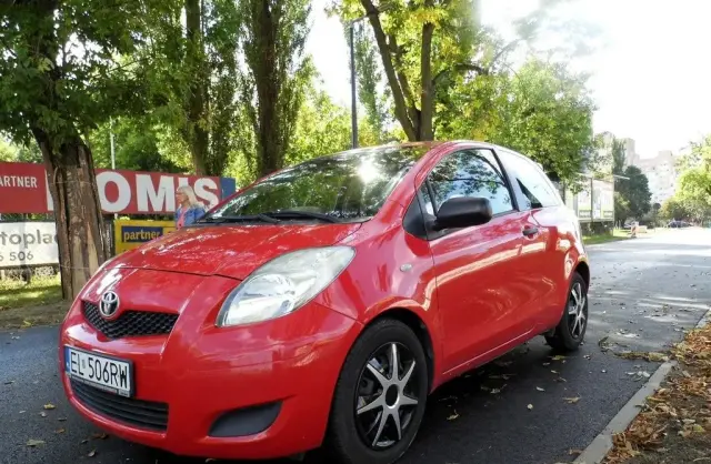 TOYOTA Yaris 