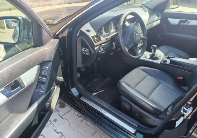 MERCEDES-BENZ Klasa C 200 Kompressor Avantgarde