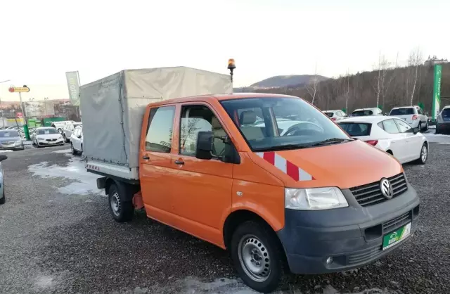 VOLKSWAGEN Transporter 