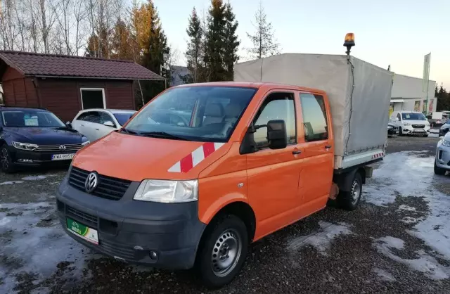 VOLKSWAGEN Transporter 