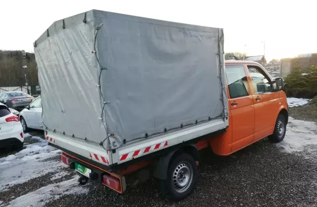 VOLKSWAGEN Transporter 