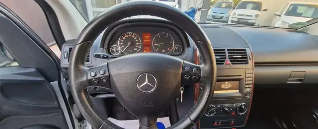 MERCEDES-BENZ Klasa A 