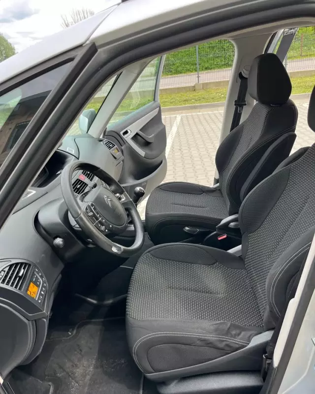 CITROËN C4 Grand Picasso 1.6 VTi Attraction