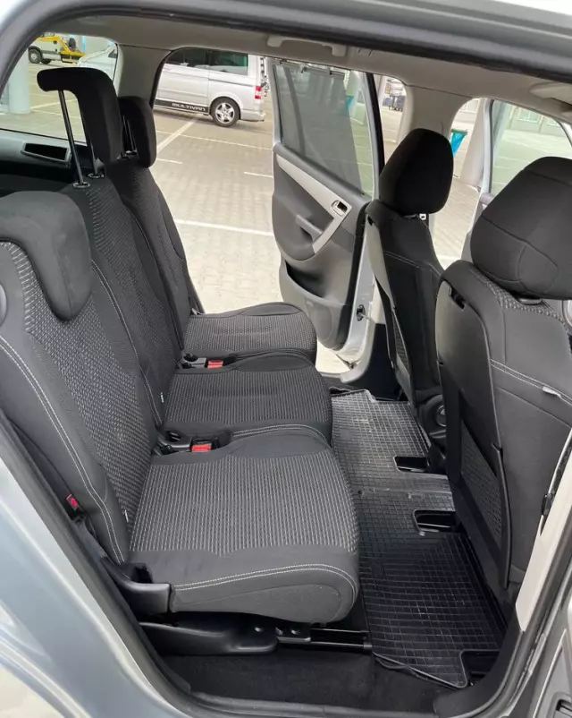 CITROËN C4 Grand Picasso 1.6 VTi Attraction