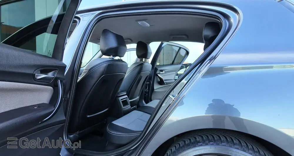 BMW Seria 1 116d EfficientDynamics Urban Line