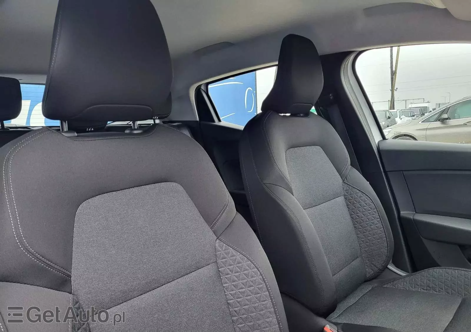 RENAULT Clio 1.0 TCe Intens