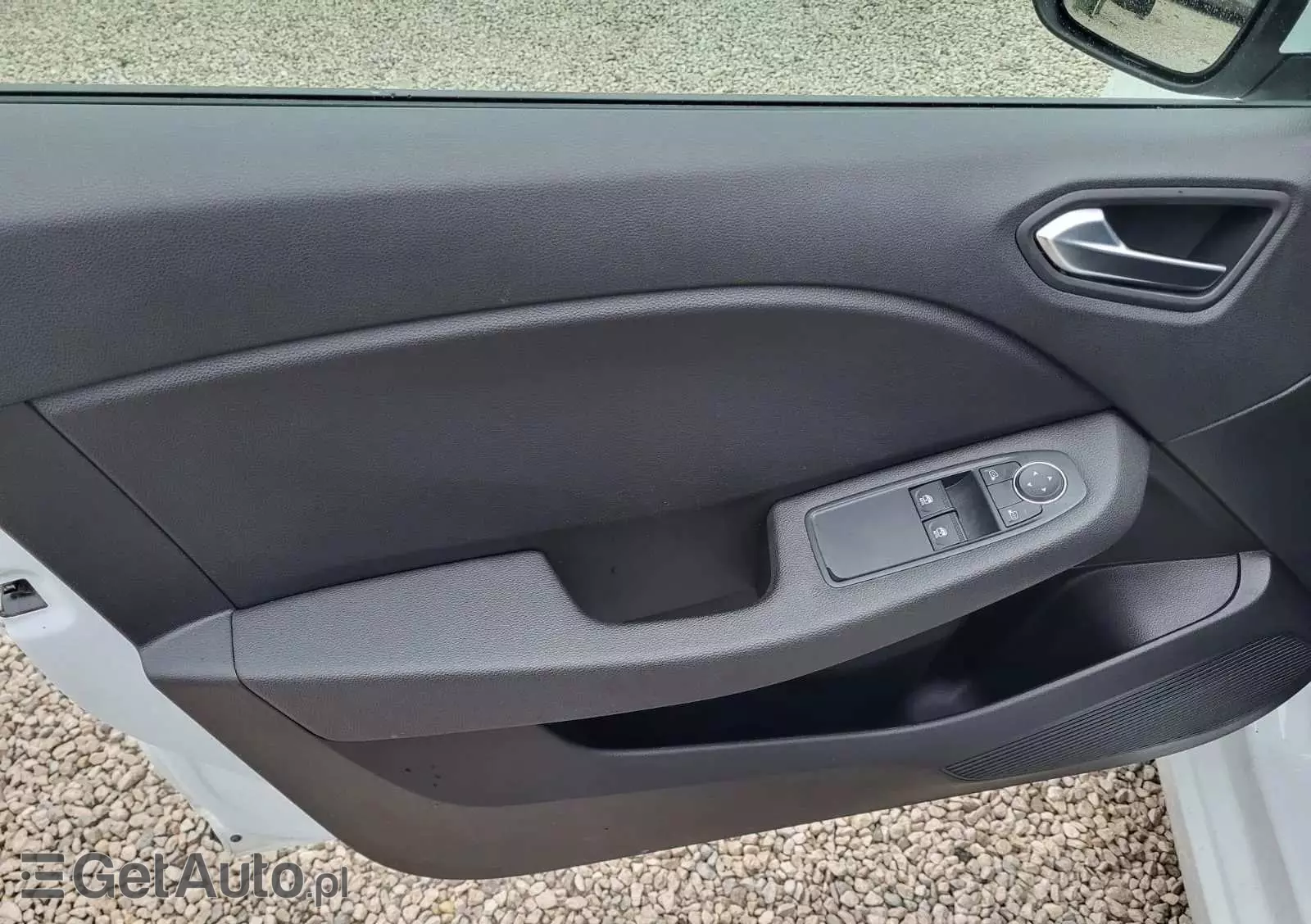 RENAULT Clio 1.0 TCe Intens