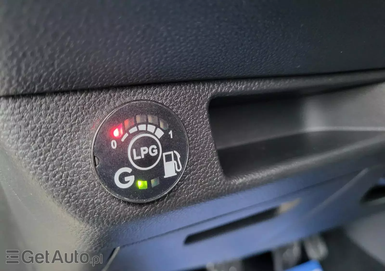 RENAULT Clio 1.0 TCe Intens