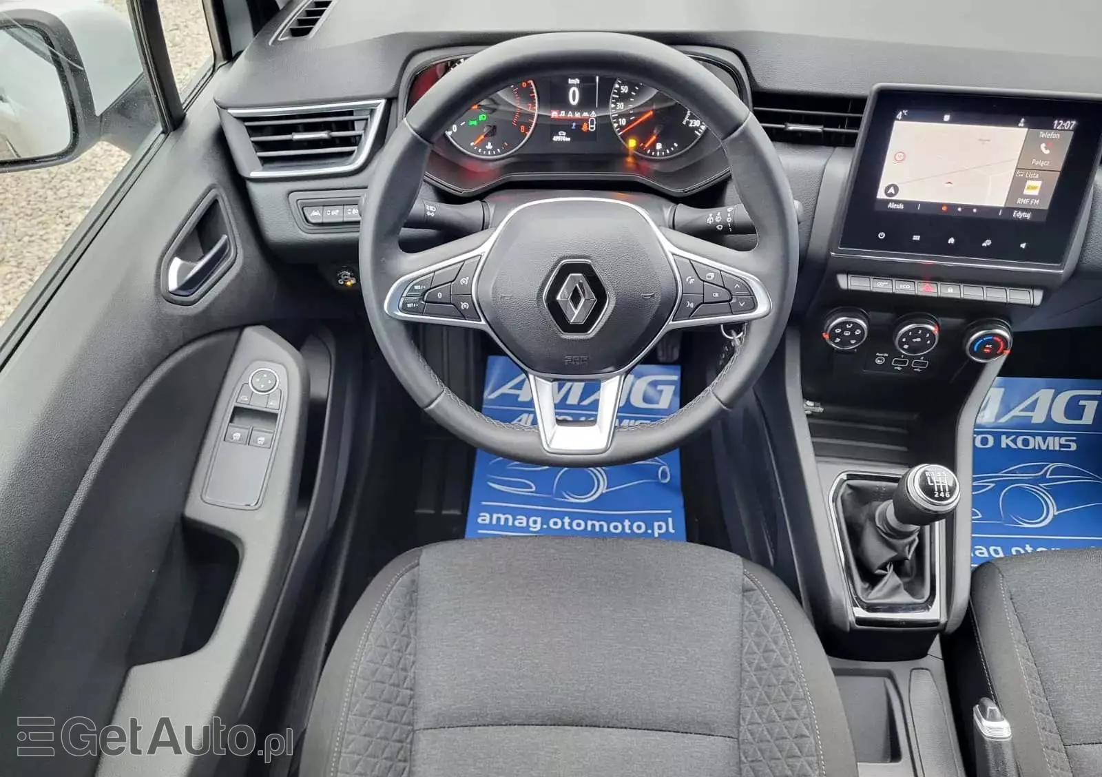 RENAULT Clio 1.0 TCe Intens