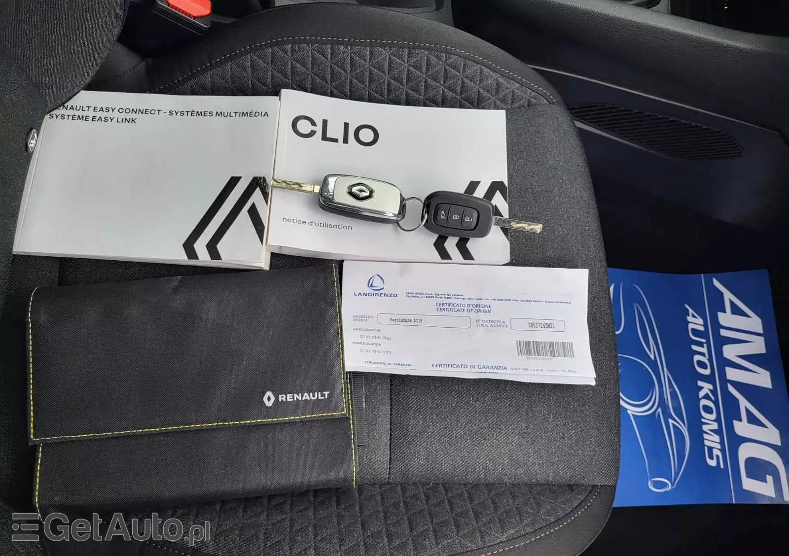 RENAULT Clio 1.0 TCe Intens