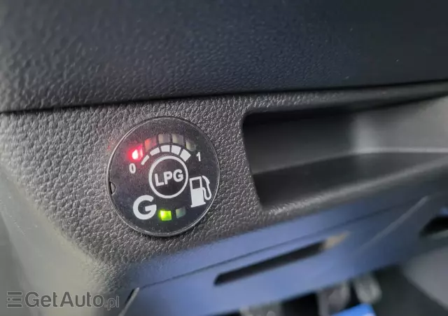 RENAULT Clio 1.0 TCe Intens