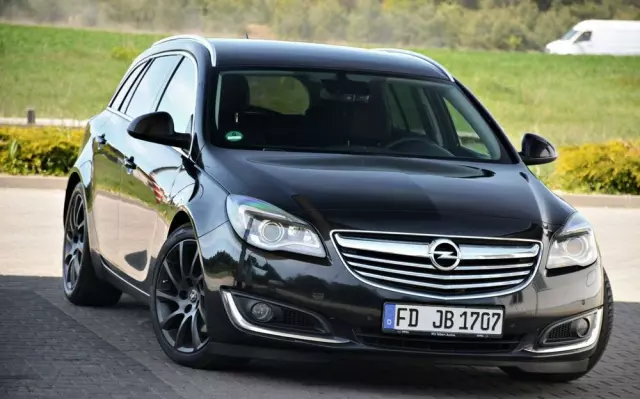 OPEL Insignia 