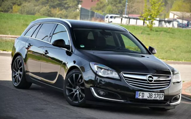 OPEL Insignia 