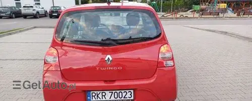 RENAULT Twingo 
