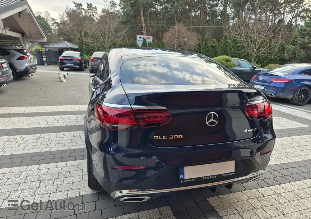 MERCEDES-BENZ GLC 