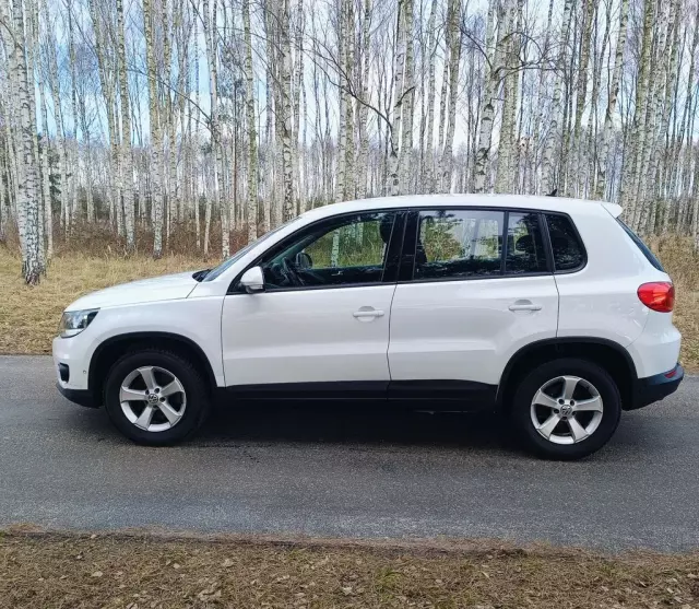 VOLKSWAGEN Tiguan 2.0 TDI (110 KM)