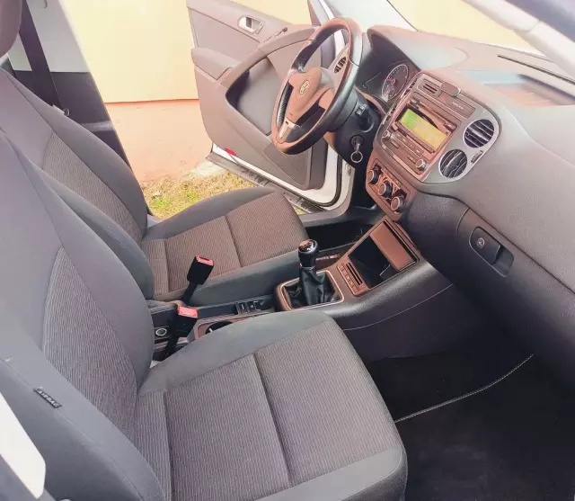 VOLKSWAGEN Tiguan 2.0 TDI (110 KM)
