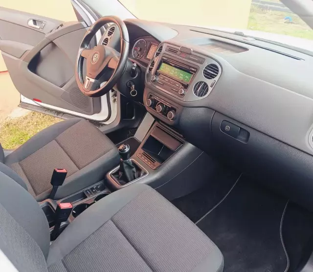 VOLKSWAGEN Tiguan 2.0 TDI (110 KM)