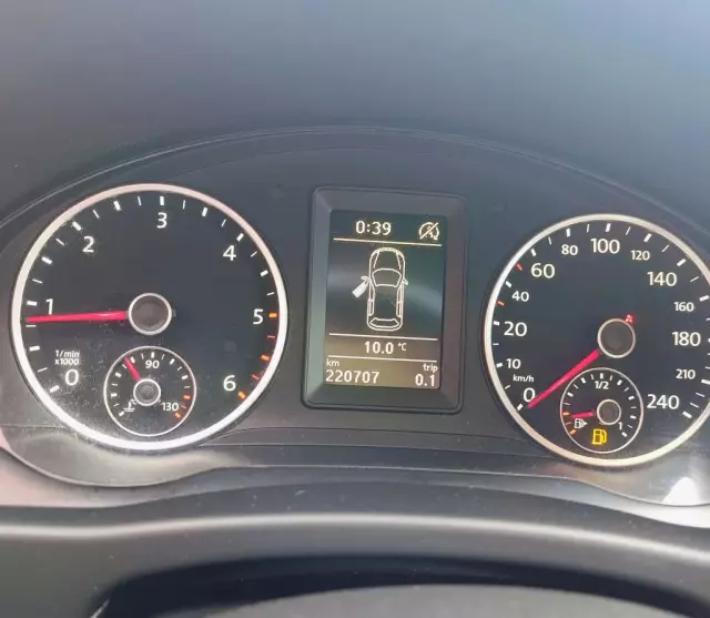 VOLKSWAGEN Tiguan 2.0 TDI (110 KM)