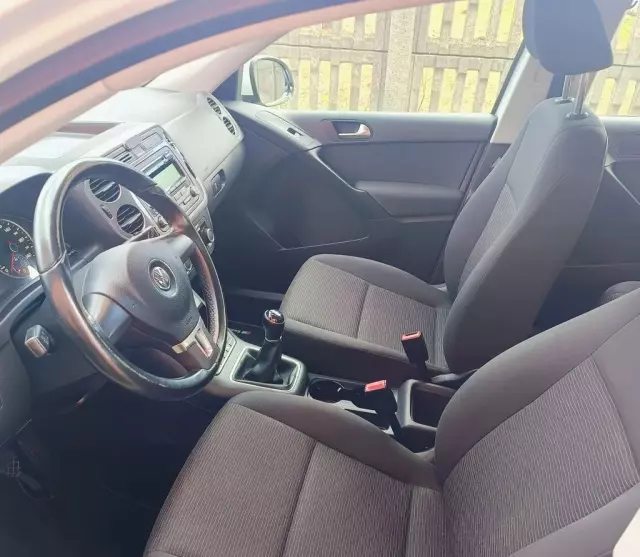 VOLKSWAGEN Tiguan 2.0 TDI (110 KM)