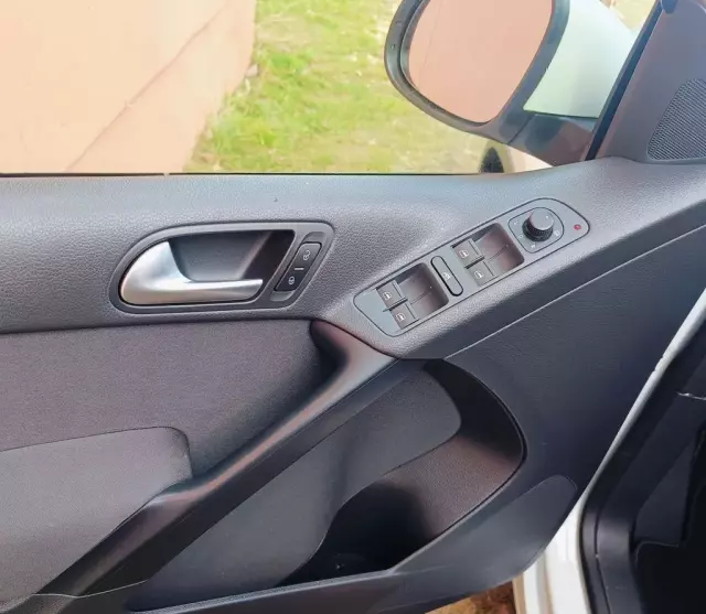 VOLKSWAGEN Tiguan 2.0 TDI (110 KM)