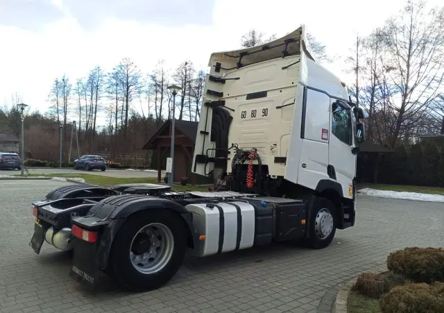 RENAULT GAMA T 480/ NOWE SPRZEGŁA / FRANCJA 