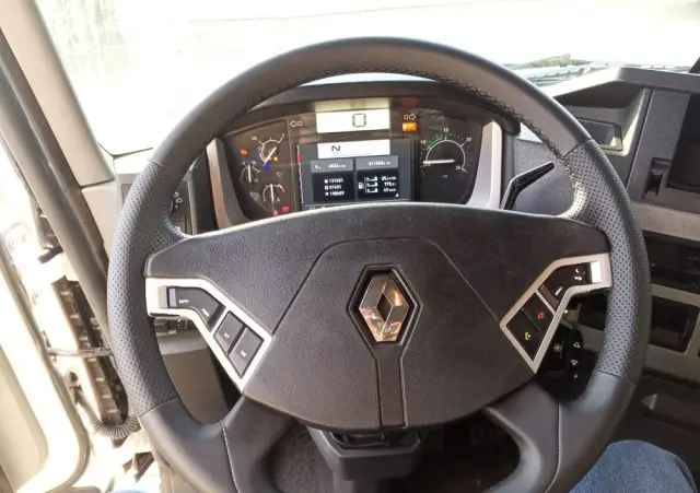 RENAULT GAMA T 480/ NOWE SPRZEGŁA / FRANCJA 