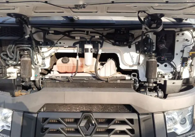 RENAULT GAMA T 480/ NOWE SPRZEGŁA / FRANCJA 